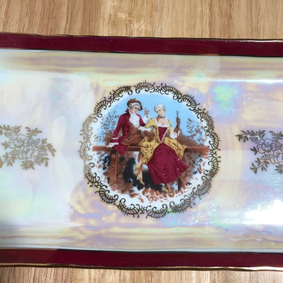 Romeo & Juliet Porcelain Creamer and Rectangle Platter - Picture 3 of 9